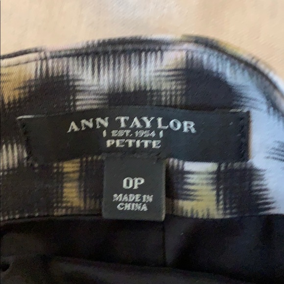 Leopard Print Pencil skirt - Picture 2 of 3